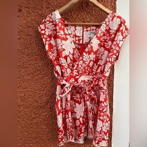 Woman’s Floral Print Wrap Tie Blouse by Dressbarn Size Medium